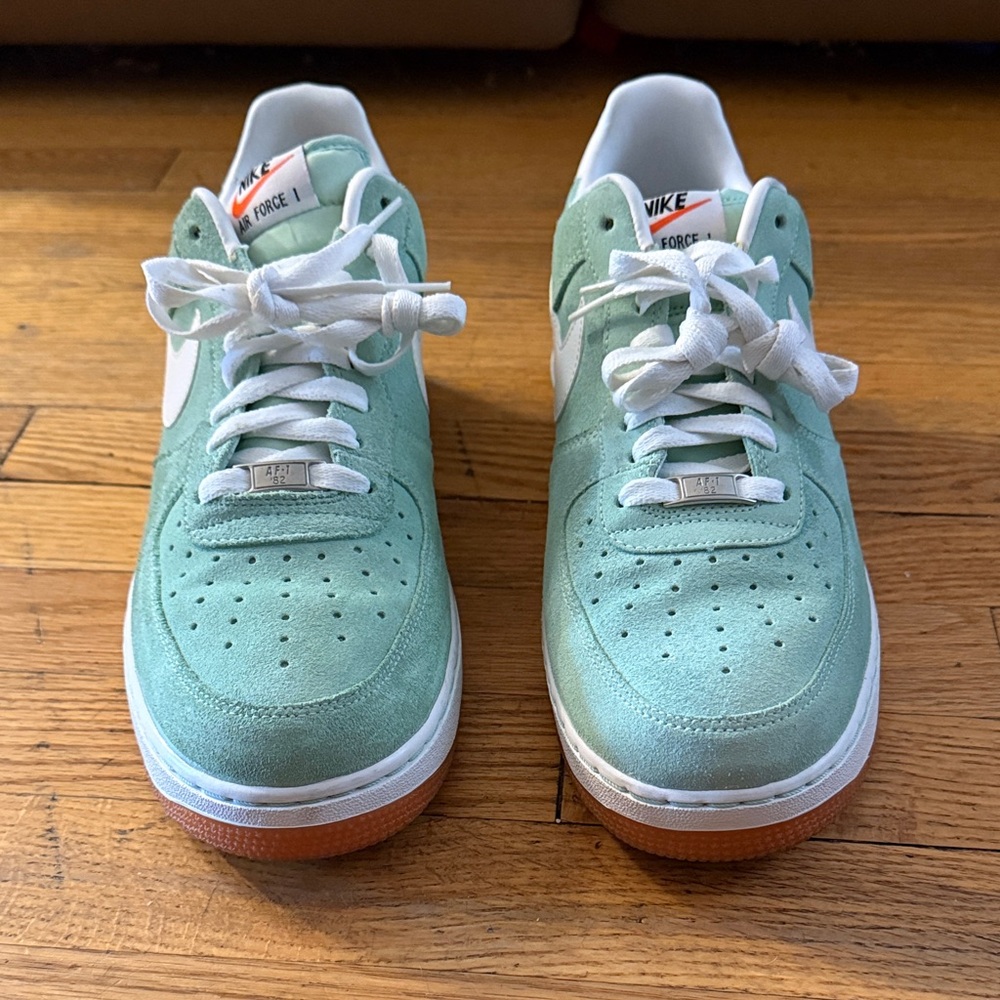Nike Air Force 1 Arctic green low